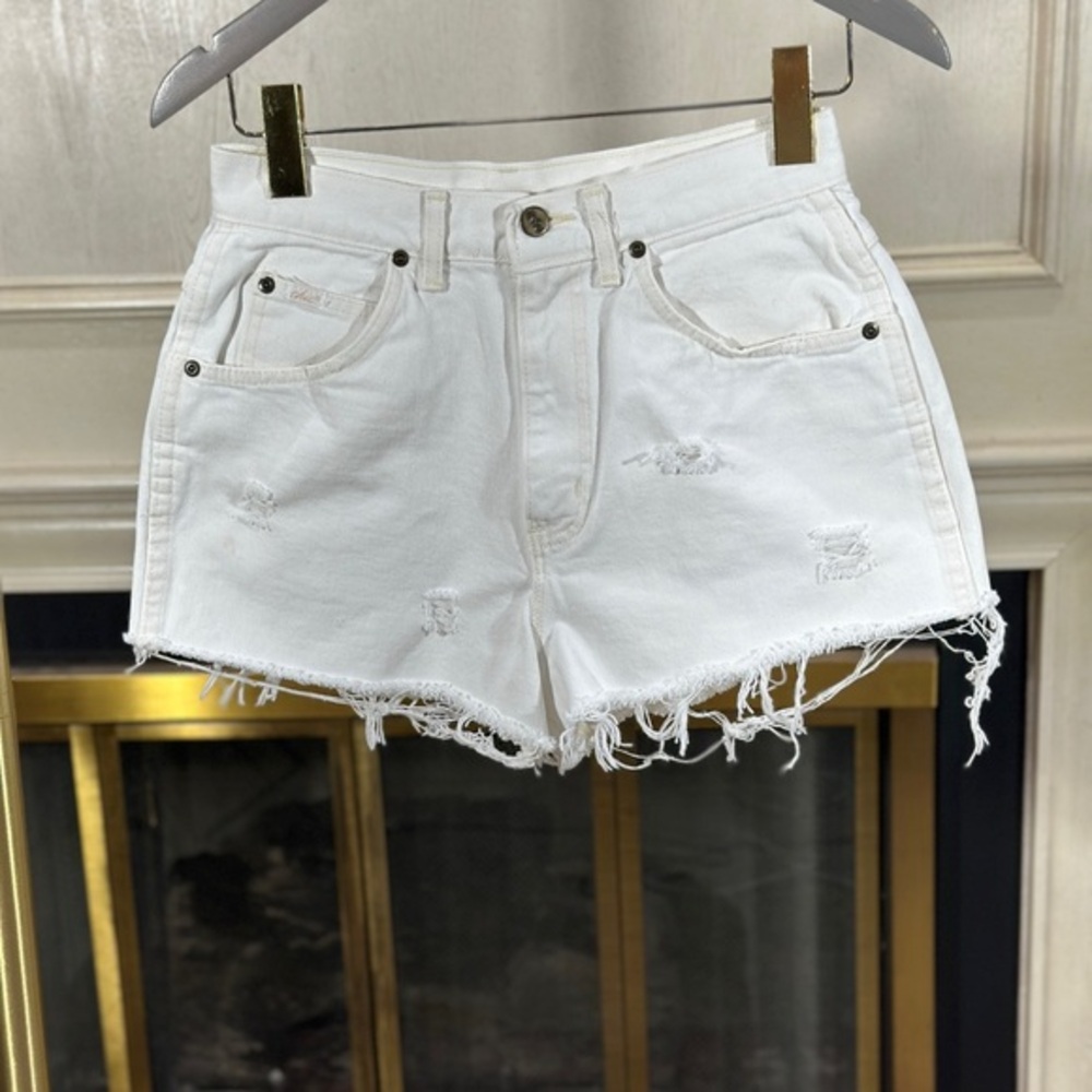 Vintage Chic White Denim Cutoff Shorts Sz 12 Petite |‎ High Rise Raw Hem 90s USA